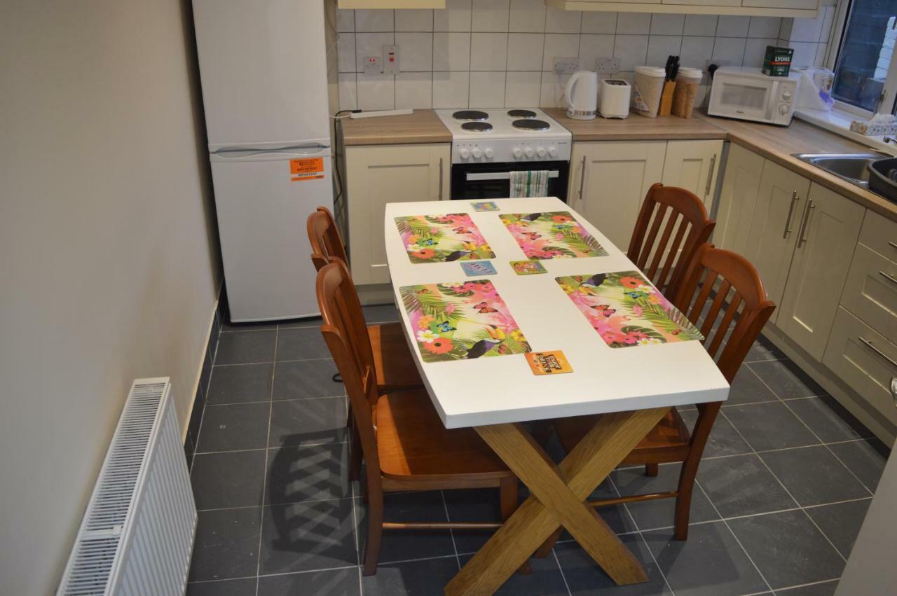 The Comfy Cottage Swords Eksteriør billede